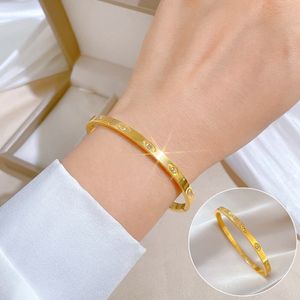 Nuovo designer Bracciale con diamanti Bracciale in oro Braccialetti con smalto di marca di lusso Braccialetti di moda per uomini e donne Accessori per tutti i giorni Festa di nozze Regali di San Valentino