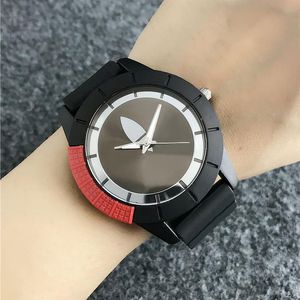 Clover Brand Quartz Wrist watches for Women Men Unisex with 3 Leaves leaf style dial Silicone band AD 20309e