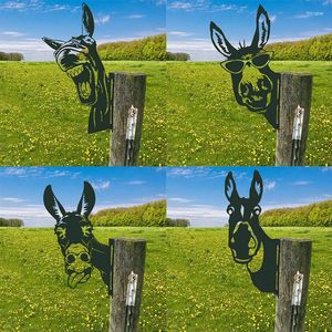 Garden Decorations Farm Peeping Cow Balcony Yard Decorative Metal Art Protector Hanging Ornaments Cartoon Outdoor Statues Home