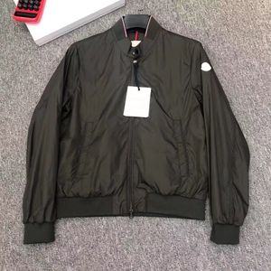 Monclairjacke Moclerジャケットジャケットメンズジャケットラグジュアリーデザイナーブランドフード付きフーディーズウィンドブレーカーライトウェイトスリムジャンプスーツデザイナージャケット7129