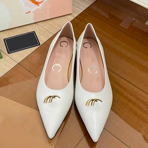 Womens Pointed Toes Flat Heel Dress Shoes Designer Slip On Classic Casual Sandals Microfiber Leather Sheepskin Foot Pads 23ss Party Wedding Shoes