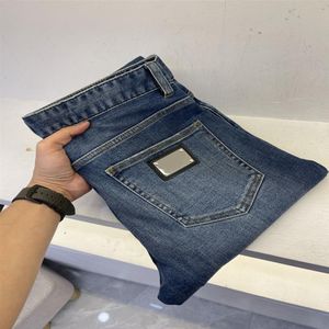 2023 Top совершенно новые джинсы Высококачественные материалы для растяжения с жесткими ногами дизайн мужчин Luxury Jeans284d