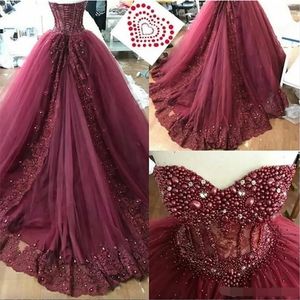 Burgundy Ball Roow Quinceanera Elbiseler 2023 Boncuklu Kristaller Dantel Aplike Sevgiliye Boyun Tül Tül Özel Yapımı Prenses Tatlı 16 Pageant Resmi Giyim Vestidos