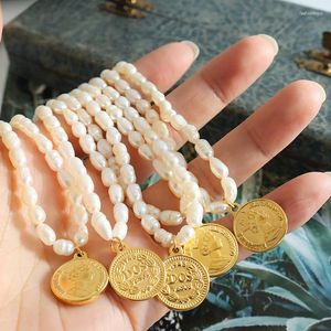 Anhänger Halsketten Elegante Natürliche Süßwasser Perle Halskette Für Frauen Einfache Porträt Münze Mini Unregelmäßige Barock Choker Chic Luxus