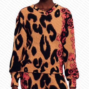 23 FW Women Sweaters Knits Tops Designer Com Padrão Leopard Milan Runway Brand Decote V Designer Crop Top Shirt High End Cashmere Elasticity Pullover Outwear Shirts