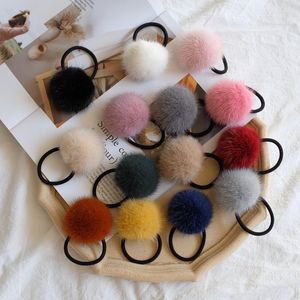 Chaveiros ZDFURS Venda de Liquidação de Inverno Real Pompom Corda de Amarração de Cabelo Mulheres Meninas Elásticos Bonitos Portadores