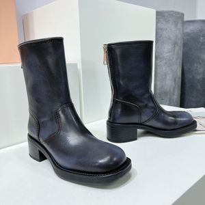 Cinto com fivela em couro bovino salto grosso com zíper Botas Knight bico quadrado Botas de tornozelo para mulheres sapatos de grife de luxo calçados de fábrica