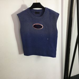 23SS女性デザイナーTシャツニットティーティーティーティーティーアウト刺繍入りレターガールズクロップトップハイエンドラグジュアリーブランドストレッチノースリーフビスコースプルオーバーセーター