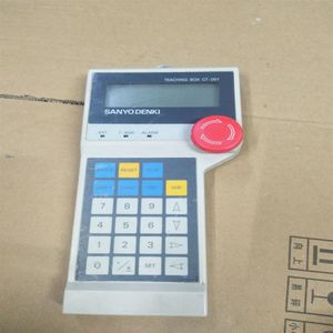 1 st Original Sanyo Denki Operator Remote CT-001 Använd Test OK Expedited 310V