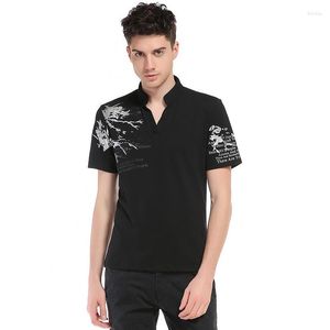 T-shirt da uomo 2023 Casual sciolto stampa tinta unita tendenza versatile T-shirt grande manica corta personalizzata semplice collo in piedi