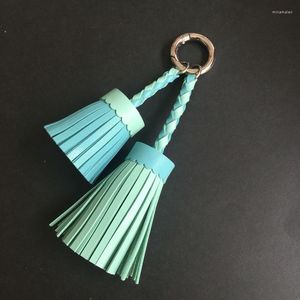 Keychains lyxiga Real Leather Tassels Keychian Keyring Diy Bag Charms Handväsktillbehör Porte Clef för kvinnor Söt gåva online grossist