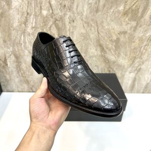 5A Original Box Fashion Full Grain Leather Men Wedding Party Shoes Casual Oxfords Shoes Lace Up Formal Shoes Pointed Toe Designer Dress Shoes