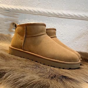 Australien designer mini snöstövlar för kvinnor stövlar ug vinter boot australie scuffs ullskor fårskinn päls för män storlek 11 12 eu 43