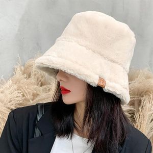 Foux hink hatt vinterkvinnor förtjockad konstgjord mink hår beige kvinnliga varma damer designer fiskman fluffy plysch 2020175o