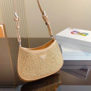 Kadın Çantalar Net Kırmızı Elmas Undercady Bag Sırt Çantası Crossbody Messenger Omuz Çantaları Moda Alışveriş Satışları Siyah Hobo Hobo Çanta Lüks Tasarımcı Çantalar Koutes Kutu MM