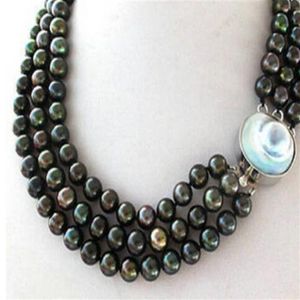 Collana di perle rotonde di pavone nero a 3 fili Mabe Blister Pearl Clasp300k