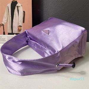 Borse a tracolla Borsa a mano con frizione con patta Borsa per trucco hardware Borsa a catena staccabile Cinturino in nylon con superficie satinata Borse cosmetiche semplici