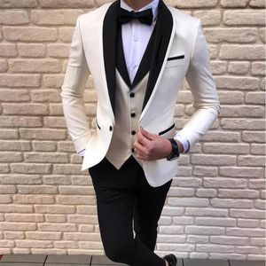 Ultimi Disegni del Cappotto della Mutanda Abiti da Uomo Bianchi per Abito da Sposa Uomo Blazer da Sposo Tuxedo Costume Slim Fit Pour Hommes Terno Masculino13361