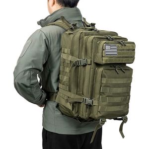 Duffel Bags Büyük Backpack 50l Kapasite Erkekler Ordu Askeri Taktik Su Geçirmez Açık Spor Kampı Kamp Seyahat 3D Sırtı Çantaları Erkekler için 230718