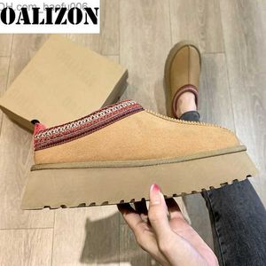 Stivali Chelsea Ankle Snowy Boots Donna Inverno 2023 Brand New Fur Short Plush Warm Flat Bottom Slide Platform Shoes Flap Suede Botas Z230719