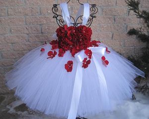 Flickor vit tutu klänning barn tyll klänning med röda kronblad blomma och band båge barn födelsedag brud bröllop kostym klänningar