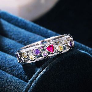 Cluster Rings Huitan Fashionable Colored CZ Women Metal Silver Color OL Daily Wear Finger Party Jewelry Funny Birthday Girl Gift