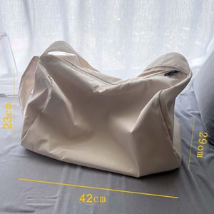 Bolsa de mão multifuncional para yoga Fiess de design seco e úmido, bolsa esportiva de alta capacidade e bolsa de viagem multifuncional à prova d'água