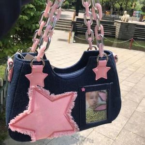 Axelväskor mode cool mörk harajuku stil denim väska rosa y2k stjärnkedja kvinnors underarm totes purses handväskor baguett