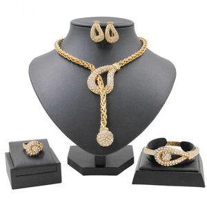 Liffly Creative Design Bridal Gold Jewelry Set Crystal Necklace Ring for Women Earrings Födelsedagsfest Fina Handgjorda smycken 2106203W