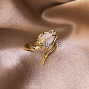 Bandringar Ny lyx Rose Flower Leaf Justerbara fingerbröllopsringar för kvinnor Tulpan Zircon Open Ring Glamour Jewel Girl Gift J230719