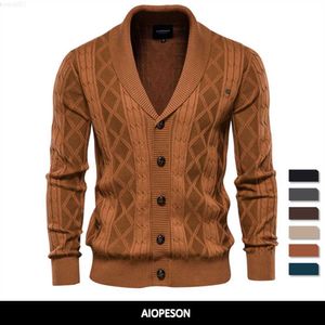 سترات الرجال Aiopeson Cotton Argyle Cardigan Men عرضية عازمة منفردة ألوان صلبة رجال رجال الرجال الجديد شتاء أزياء سترة Man L230719