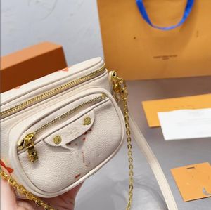 2023 امرأة رجالي مصغرة مصممة Bumbag Bag Crossbody صدر حزام حزام حقيبة الزهور الحروف الجلدية 5 جودة