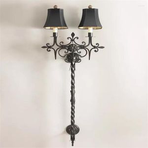 Wandlampen, benutzerdefinierte schwarze Vintage-Doppelkopf-Antik-Eisen-alte Wohnzimmer-Licht-Villa-Schlafzimmer-Nachttischbefestigungen