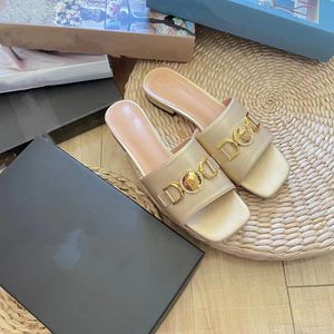 2023 Designer Women Fashion Sandals Crystal Slippers Embroidery Designers Slides Sandal Floral Brocade Flip Flops Striped Beach Leather Rubber Flower Slipper 05