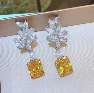 Lussuosi gioielli in argento da donna Stud Orecchini pendenti in zircone giallo brillante pendente semplice ed elegante 230719