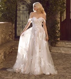 2023 A Line Sweetheart Off the Shoulder Champagne Lace Wedding Dress for Bride Wedding Gown Cap Sleeves Boho Vestidos de Novia Summer Plus Size Bridal Gown