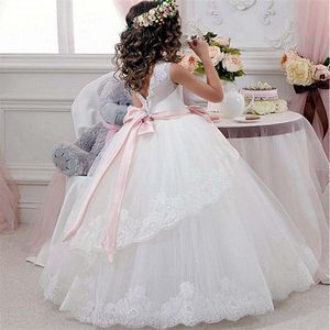 Princess Ball Gown White Lace Flower Girls Dresses For Weddings Cheap 2017 Tulle Belt Bow Knot Custom First Communion Dress Gown238W