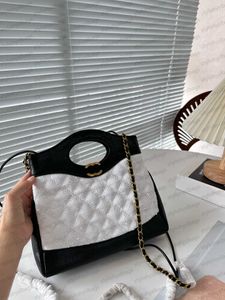 Tasarımcı çanta kadın çanta lüks el çantası retro moda pullu çanta crossbody çanta zincir çanta deri kayışlarla yüksek kaliteli omuz çantası gündelik çanta şık