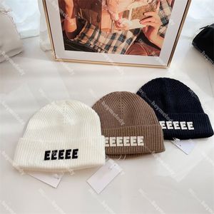 Trendy Letter Skull Caps Cappello lavorato a maglia di lana Autunno Inverno Berretti a maglia Coppia morbido berretto caldo