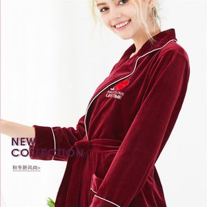 Yao Ting Explosion Modele Korean Velvet Single Nightgown Kobieta jesień i zima ciepłe długie miłosne szlafroki domowe