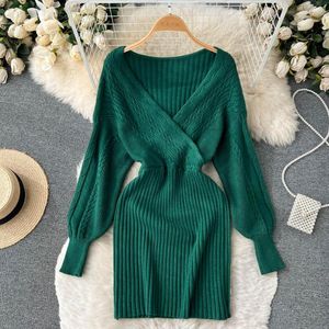 Casual Kleider Frauen Sexy Hohe Taille Criss-cross V-ausschnitt Puff Lange Ärmel Strickkleid Vintage Französisch Mode Frühling Herbst elegante Chic