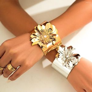 Bangle Vintage Metal Flowers Bracelet Ornaments For Women Gold Color African Ethnic Wedding Jewelry Morocco Banquet Gifts