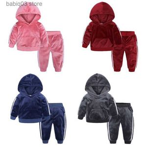 Set di abbigliamento Abbigliamento per bambini Set stile primavera e autunno per ragazzi e ragazze Set di abbigliamento per bambini in due pezzi di velluto dorato per il tempo libero e lo sport per bambini T230720