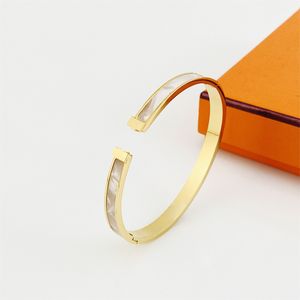 fashion designer bangle bracelet luxury jewelry 18K rise gold silver plated shell gold bracelets tennis bangles cuff men jewelry women for party gift