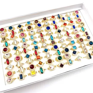 100 pçs anéis para mulheres cor de ouro strass multicolor vidro pedra moda acessórios para festa presente com uma caixa de exibição lote por atacado