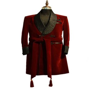 Męskie garnitury Blazers 2021 Długie burgundowe aksamitne kurtki palenia Czarne szal Lapel Formalsedos Loose Vintage Retro Party PR234I