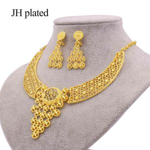 Smyckesuppsättningar Dubai 24K guldfärgprydnad för kvinnor halsband örhängen afrikansk bröllop brud party lyxiga gåvor smyckesuppsättning308