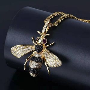 Colares com pingente de abelha gelado para homens e mulheres, designer de luxo, diamante, pingentes de animais, ouro, prata, cobre, zircão, corrente, colar 2938