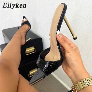 Sandalet Eilyken Yılan Baskı Strappy Mule Kadınlar İnce Yüksek Topuklu Terlik Sandalet Saç Peep Toe Slaytlar Parti Flip Flops Ayakkabı L230720