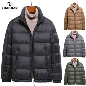 Piumino da uomo Parka da uomo leggero moda piumino autunno inverno nuovo 90% piumino bianco antivento caldo per il tempo libero giovanile puro piumino Parka HKD230720